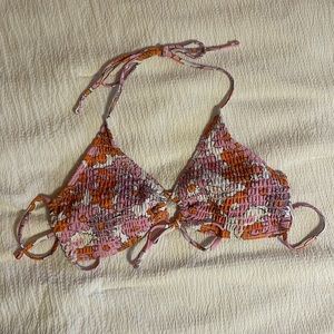 NWOT Pacsun floral bikini top